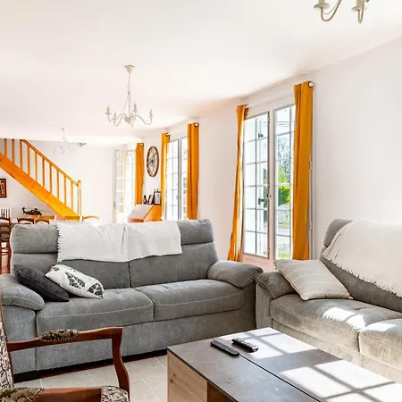 Holiday home La Parenthese Enchantee *